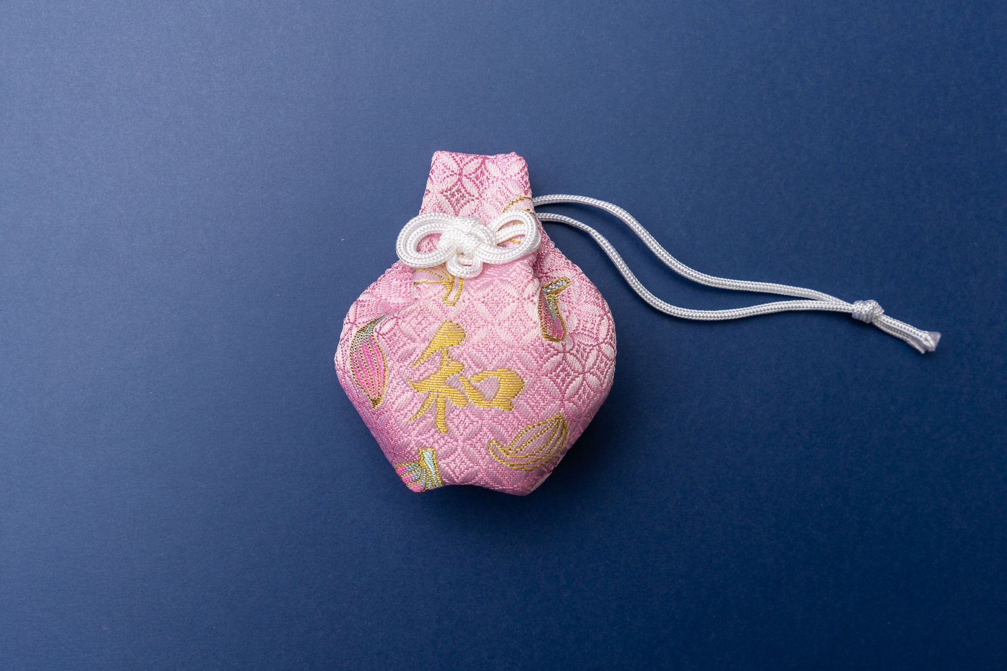 い】御朱印帳＋御守｜令和の大観音寄進返礼品 – 四天王寺（津市）郵送受付